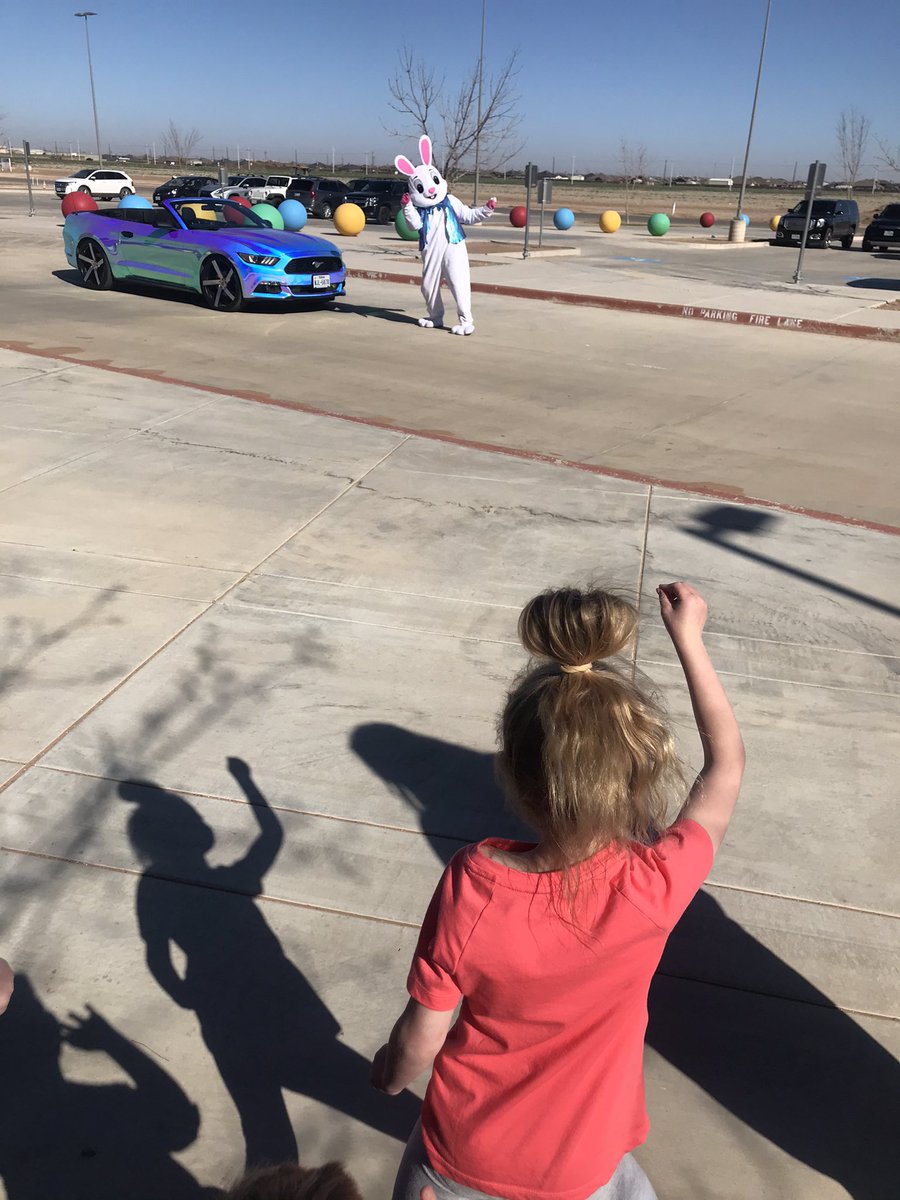 East Prek Pirates started off their Monday with a special surprise.... A socially distanced dance party with the Easter Bunny! We had so much fun!!! 🐰🕺🏻🙌 <a href="/LCISDeast/">East Elementary</a> <a href="/lubbockcooper/">Lubbock-Cooper ISD</a> #EEPirates #piratefamily #pirateinnovation #prek
