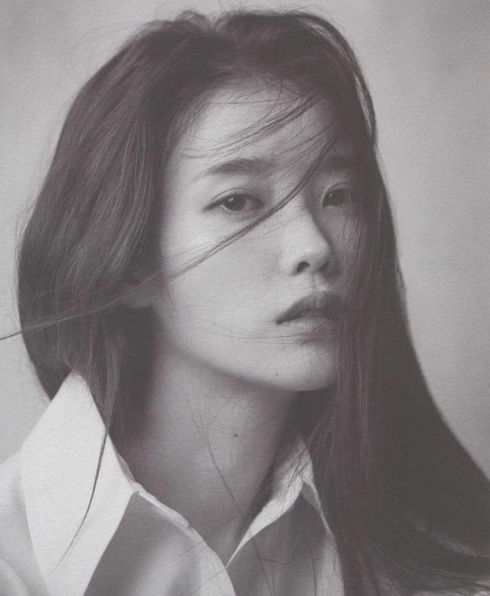 dlfmadltkd's tweet photo. 정규 5집 <LILAC>
<HILAC> PHOTO BOOK

https://t.co/RfCaZQlTP3
#아이유 #IU https://t.co/y7V1RIak8x