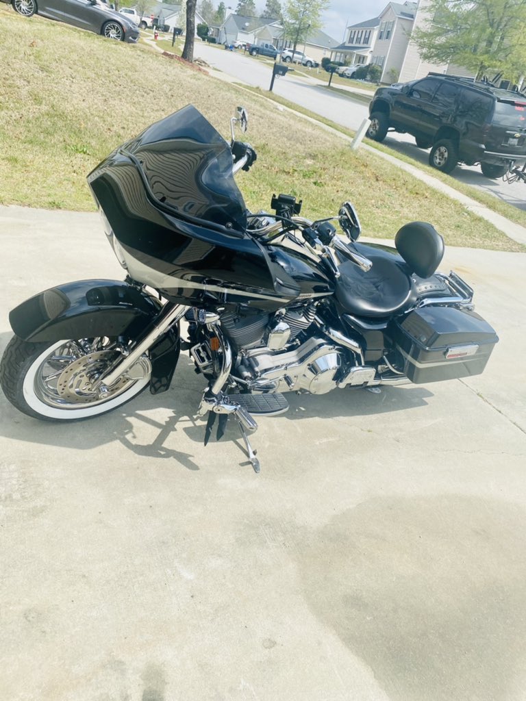 iKE_TURNHER_OUT's tweet photo. Oh yea new wheels.... #latetotwitter https://t.co/zbCUIRBM3e