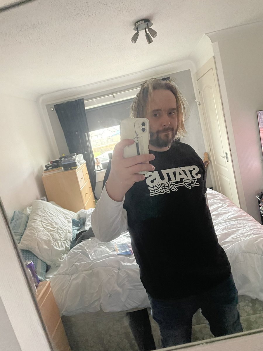 attichris tweet media