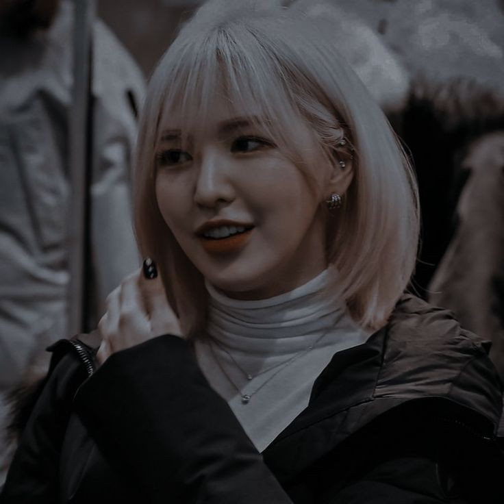 grace_alexandre's tweet photo. Hai saya Natalie and i'm new here, 
Ya bisa di bilang saya newbie di sini and 
Ada yang mau fambestan/mitualan? Sekalian ngajarin dikit" hehe 

#roleplayer #roleplayerindonesia #roleplayerworld #roleplayaccount #roleplayer #rpworld #rpkpop https://t.co/cNO0h7Roce