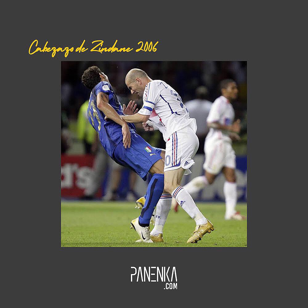 ComPanenka's tweet photo. “Tuvimos un contacto en el área. Después del primer choque yo le pedí disculpas y él reaccionó mal”, dijo Materazzi. Tras varias golpes, se desató todo. “En el tercer choque le fruncí el ceño y él me dijo: ‘Te daré mi camiseta más tarde’. Yo le respondí que prefería a su hermana. https://t.co/Q1rKIQ1vhy