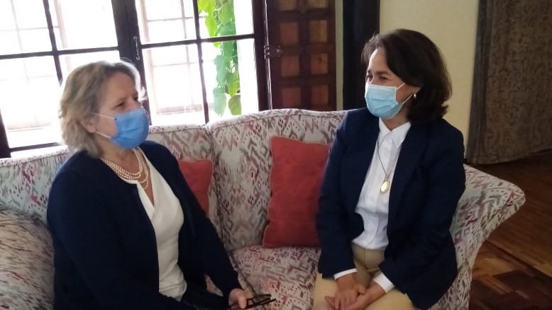 Congratulazioni alla Dottoressa Brenda Ratti per la sua nomina a Corrispondente Consolare d’Italia per la Provincia di Manabí!

Felicitaciones a la Doctora Brenda Ratti por su nombramiento a Corresponsal Consular de Italia para la Provincia de Manabí!