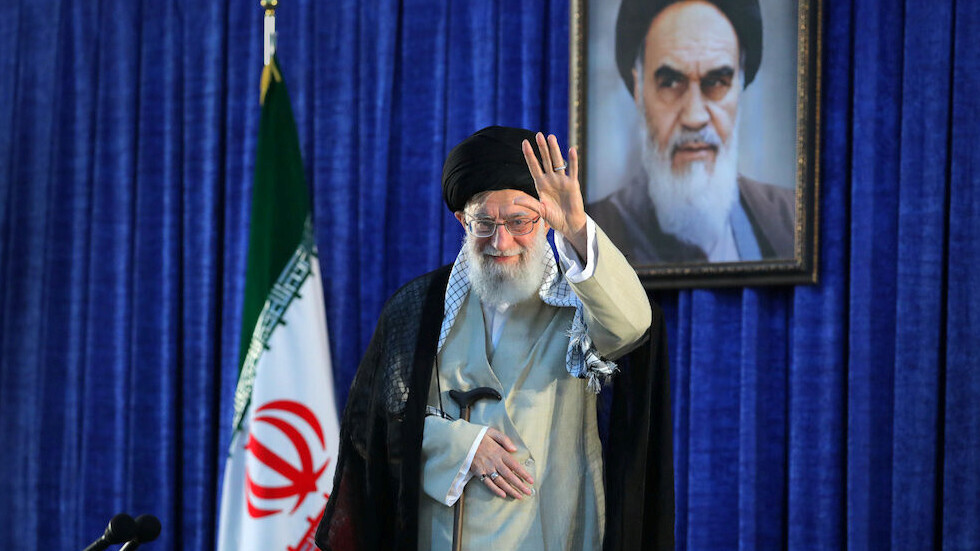 iniraq1's tweet photo. خامنەیی لێبوردنی بۆ نزیکەی ٢ ھەزار زیندانیکراو دەرکرد
https://t.co/xGo9rNcBYE https://t.co/ppfyFbf4uU