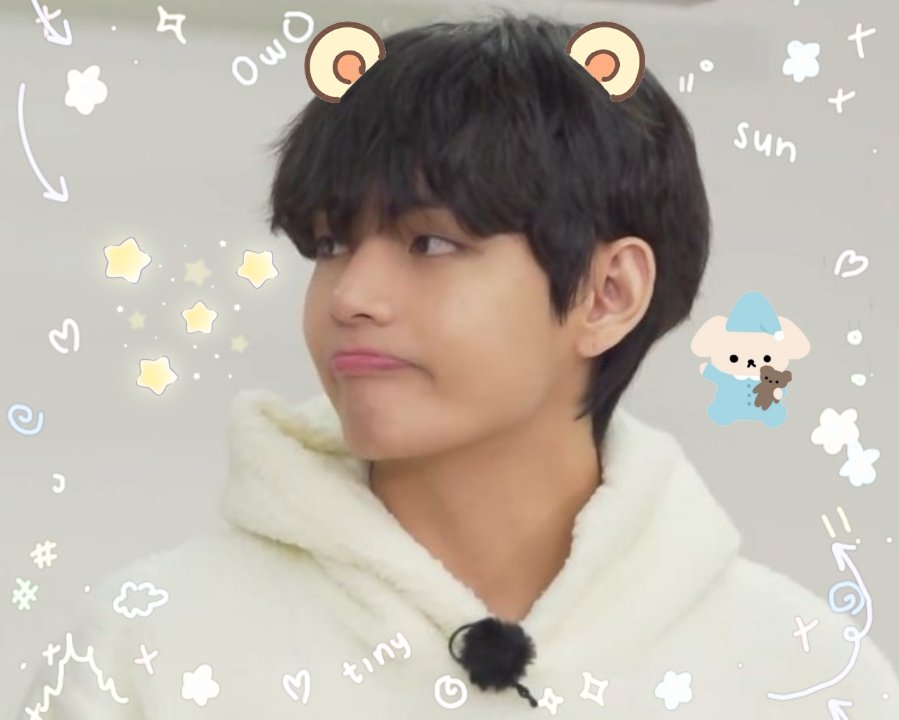 layoverbytaetae's tweet photo. we love you kim taehyung. we love you so much! https://t.co/Hkbts6vXMf
