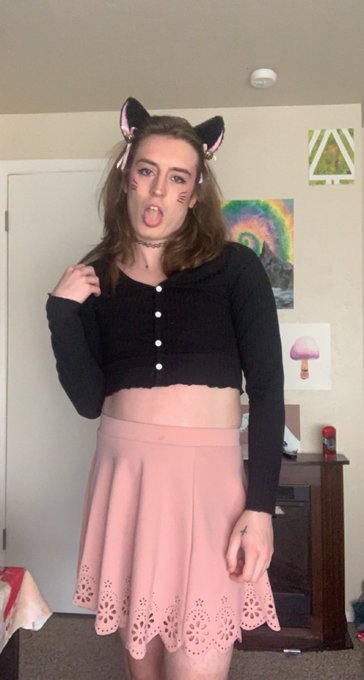 experimenting with new looks lately (: https://t.co/xsRuVZQEYe<a href="/tag/trans"class="tags"><span>#trans</span></a><a href="/tag/transgirl"class="tags"><span>#transgirl</span></a>