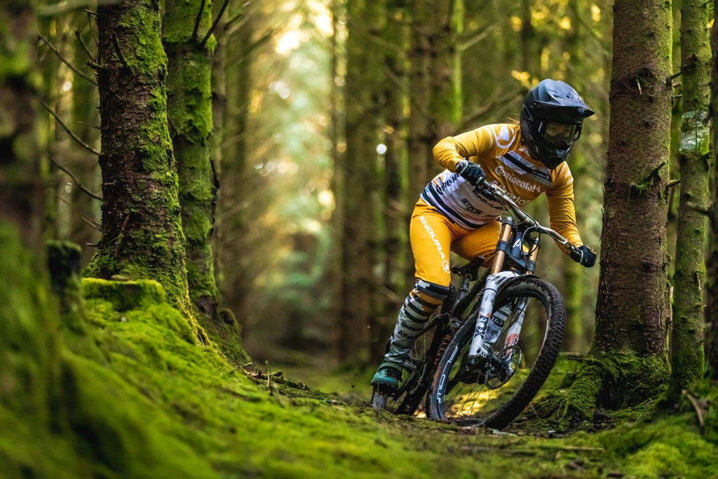 NoTubes's tweet photo. Mille Johnset is looking good in the new Atherton Racing kit! We can't wait to see the entire team back on the race track. Dan Griffiths #onlystans #flowEX3 https://t.co/g4MY6BD20V