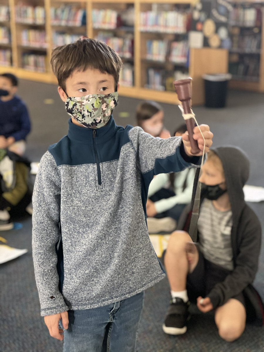 theranchlibrary's tweet photo. First Grade #VRBroncos research life during Colonial Times and compare it to life today! Students played with replica toys from @plimothpatuxet #neisdlibs #TheRanchLibrary @NEISDLibrary https://t.co/KhwWJoQEMW