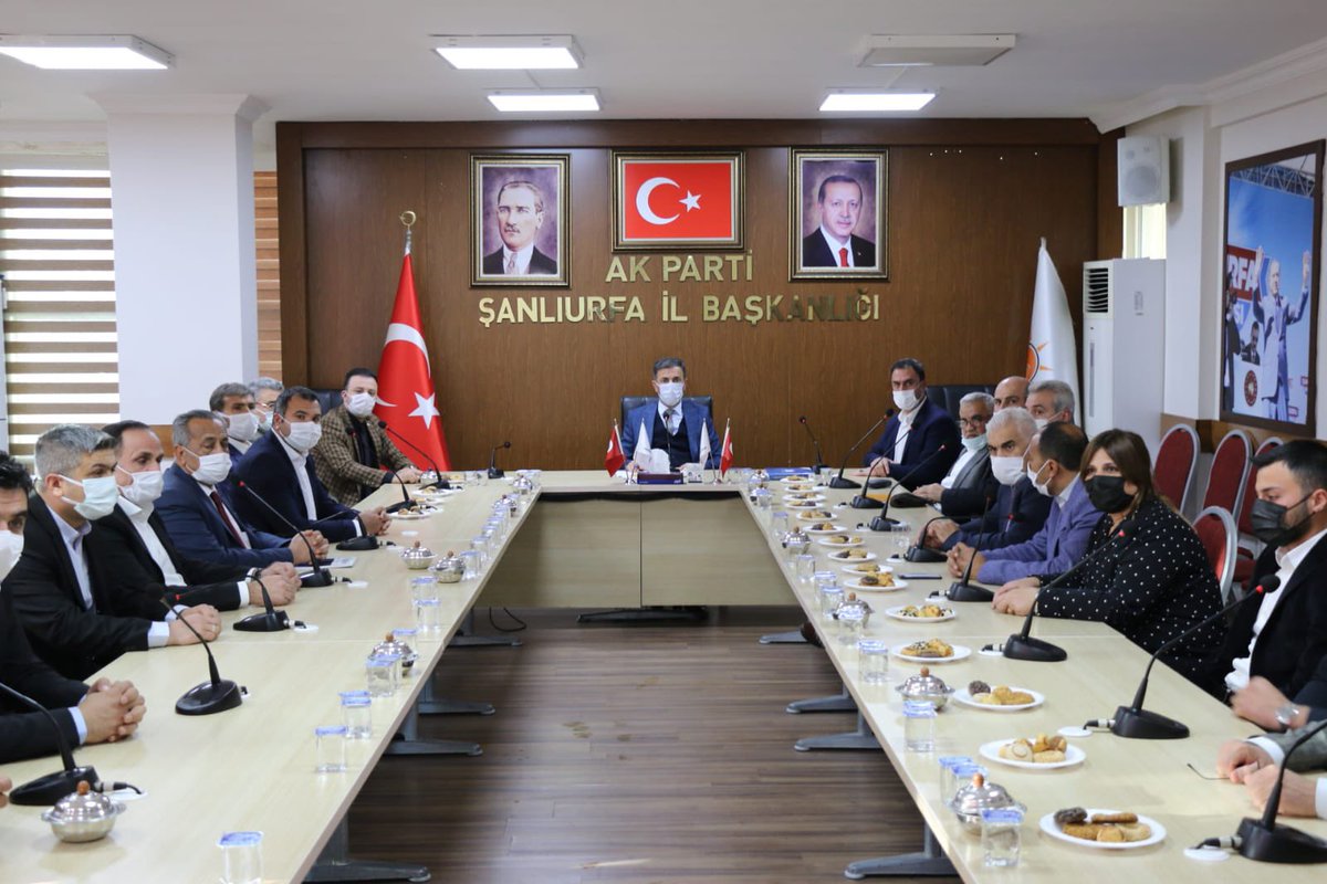 yasargroup's tweet photo. Şanlıurfa Akparti İl Başkanımız Sayın Abdurrahman Kırıkçı ve Yönetim Kurulu Üyeleriyle Birlikte Katılım Sağladık Başkanımıza Başarılar Diliyorum https://t.co/84FVgFVu9I