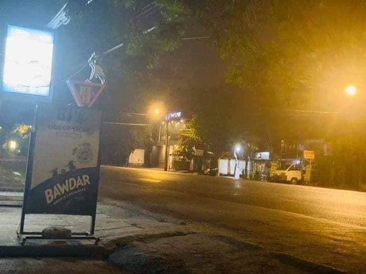 In Thuwanna, Thingangyun Tsp, Yangon :Terrorist opened gunfire into a store and looted food and money. 

JUNTA MASSACRE
#Mar29Coup
#WhatsHappeningInMyanmar