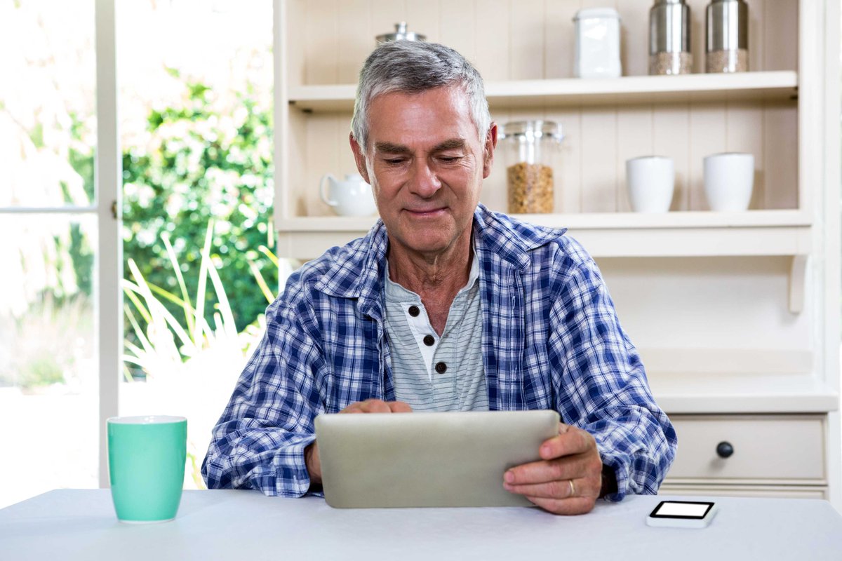 BodyOnePT's tweet photo. Does a busy schedule keep you from a #PhysicalTherapy appointment you need? #TelePT is a great way to visit with your physical therapist - virtually! They'll watch you move, provide instruction, offer guidance, & answer questions, just like at the clinic. https://t.co/qCXlR8iekW https://t.co/EKbJirAsg9