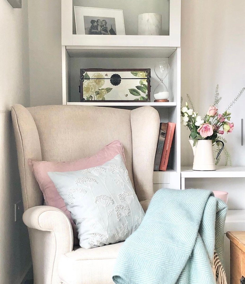 @thecharacterfulnew has created the perfect cosy corner with this vintage Parker Knoll chair, accompanied by pastel pink and blue accessories.

Use #myparkerknoll for a chance to feature.