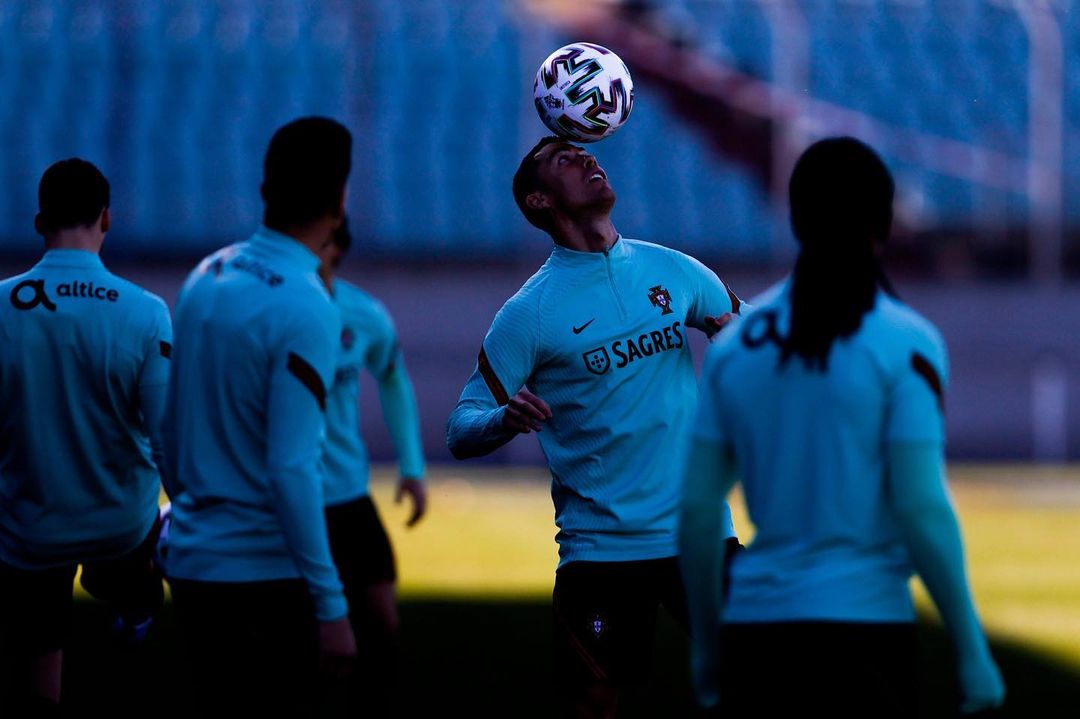 Cristiano's tweet photo. 🇵🇹❤️ https://t.co/xZJltnCgaR