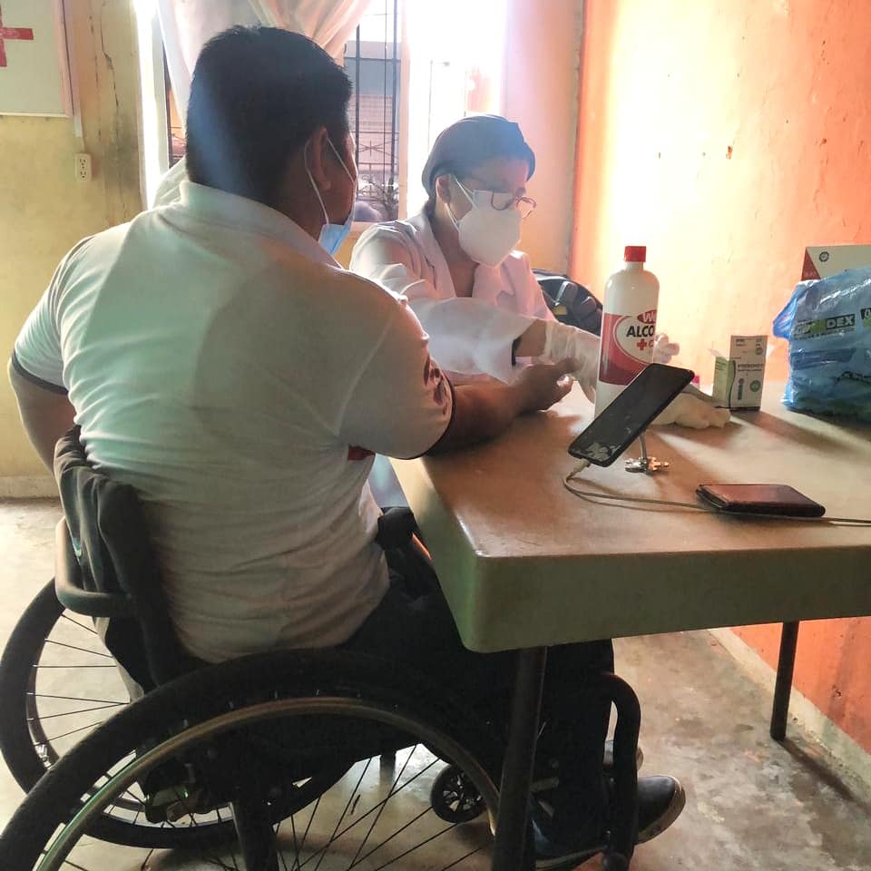 incluevolucion's tweet photo. ♿NOTICIAS▶️ Por intermedio de @yopuedoec e Identidad Nacional recibimos la donación de pruebas rápidas #Covid_19. Este fin de semana en #Guayaquil, junto a @miladoproyectos, #PCD, sus familiares y vecinos, recibieron el servicio de pruebas A DOMICILIO totalmente gratis. https://t.co/3H4T9u0eqe