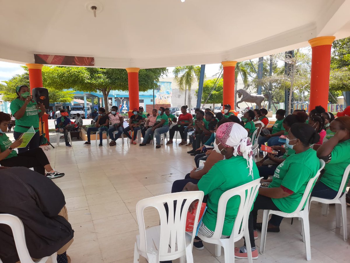 Conversadorio sobre las tres causales en el Campamento Móvil de Monte Plata #LasCausalesVan <a href="/rd3causales/">rd3causales</a>