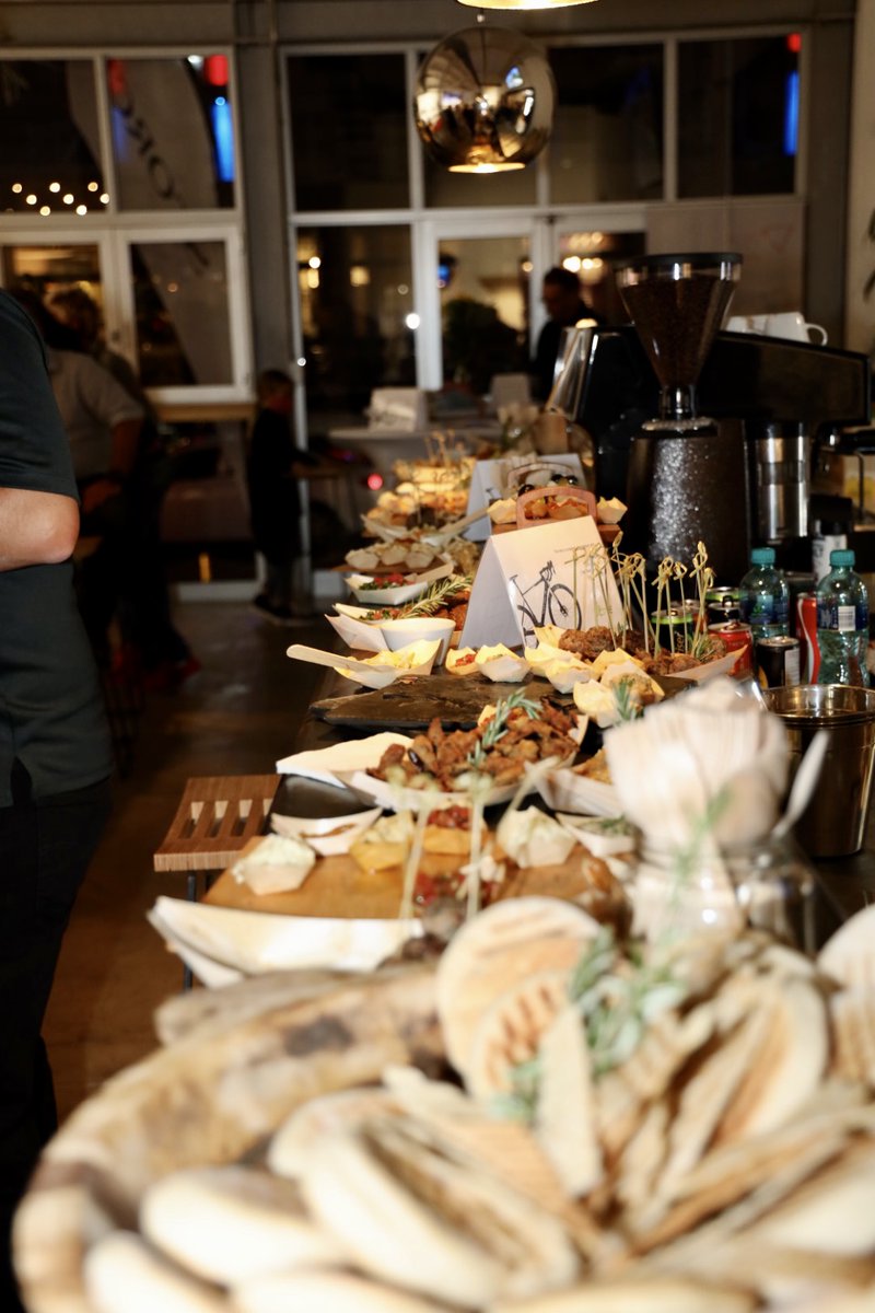 In a short period, the shop has become a meeting place for sports fans. The bistro serves breakfast, lunch, and dinner with selected food and drinks. Our shop: 55 Somerset Rd, Green Point, Cape Town, 8001,   cycling-friends.com, bit.ly/3cu5EqB.