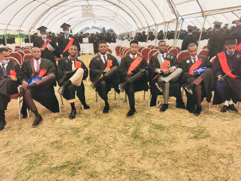 Students refused to stand for Ethiopia National Anthem during Addis Ababa University graduation ceremony in protest of #TigrayGenocide Students refused to stand for Ethiopia National Anthem during Addis Ababa University graduation ceremony in protest of #TigrayGenocide