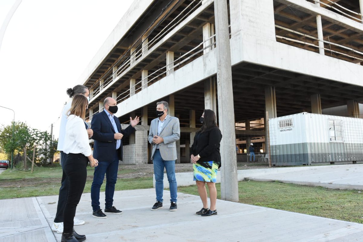 omarperotti's tweet photo. Iniciamos las obras del Nuevo Hospital Regional de #Rafaela, con una inversión de $245 millones en la primera etapa. 

Vamos a darle buen ritmo a obras que estuvieron mucho tiempo paradas, en un año dónde va a continuar la necesidad de crecer en infraestructura hospitalaria. https://t.co/U3UKKG6NW3