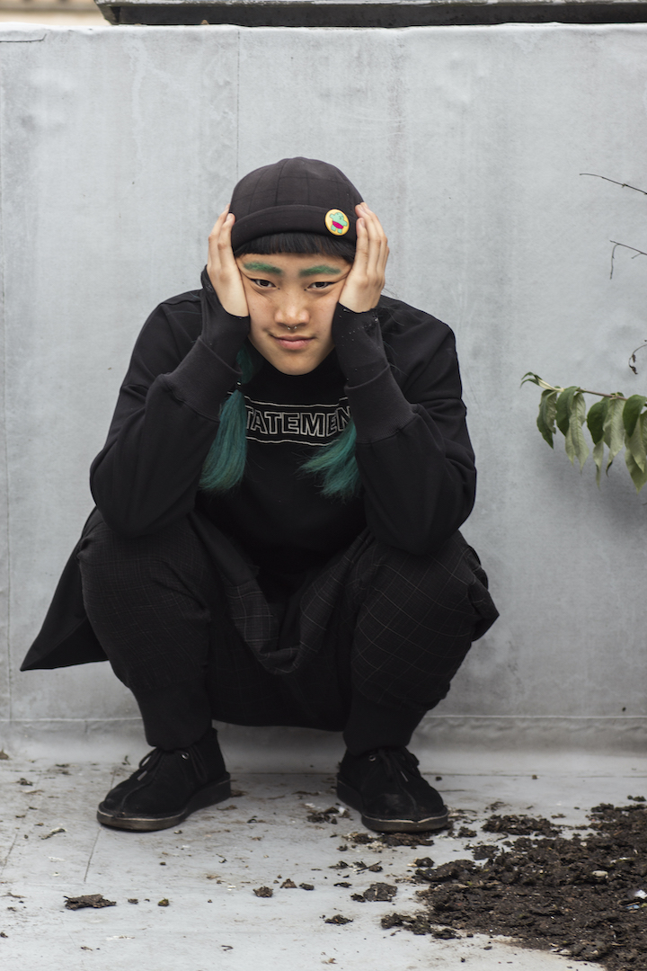 the brilliant performers for our "fuck visibility!" TDoV seder

@KatayounJalili ↖️
<a href="/YasirRami/">Rami Yasir</a> ↗️
noé ↙️
sarya ↘
nat raha
+ a game by danielle brathwaite-shirley

wednesday 31 march
6–9pm BST
all-trans lineup
live-captions
all welcome (except cops &amp; terfs)
form.typeform.com/to/bJsEhgUz