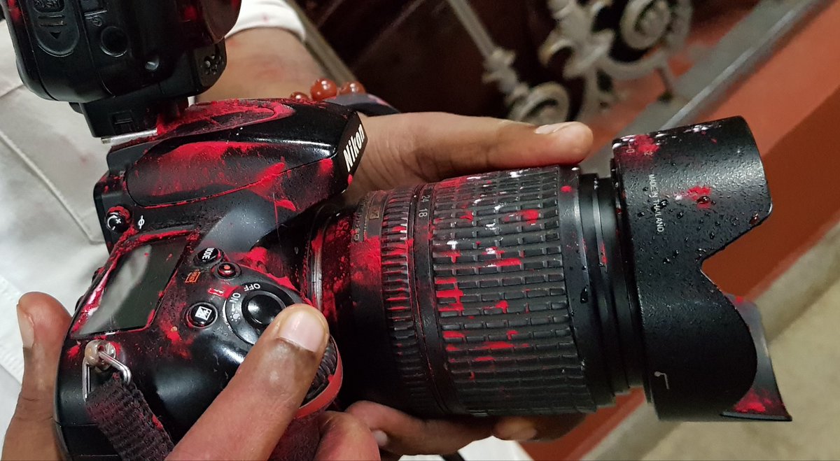 Dhyanji's tweet photo. #Holi will continue, celebrations and it's memories will last but the camera won't. 
after playing Holi with Amma @Amritanandamayi at @Amritapuri 

happy holi to all. 

#HoliCelebration 
#Holi2021 https://t.co/F5wZVmmbKF