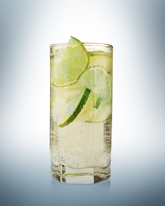 Let's start this week off with a little kick! 

Have a Dublin Mule. All you need is an ice-filled glass, 1.5 oz Clontarf Irish Whiskey, ginger beer (or ginger ale) to top off and a squeeze of lime! Sláinte!