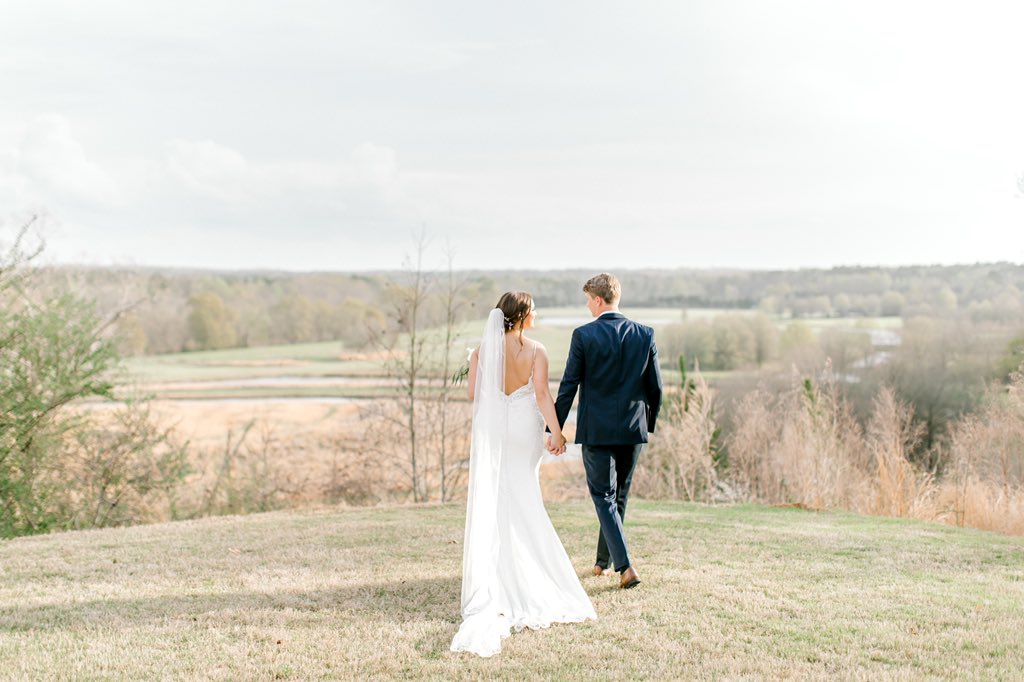 MaghenMoore's tweet photo. Life update: married. 🤍 https://t.co/pBElm47wxT