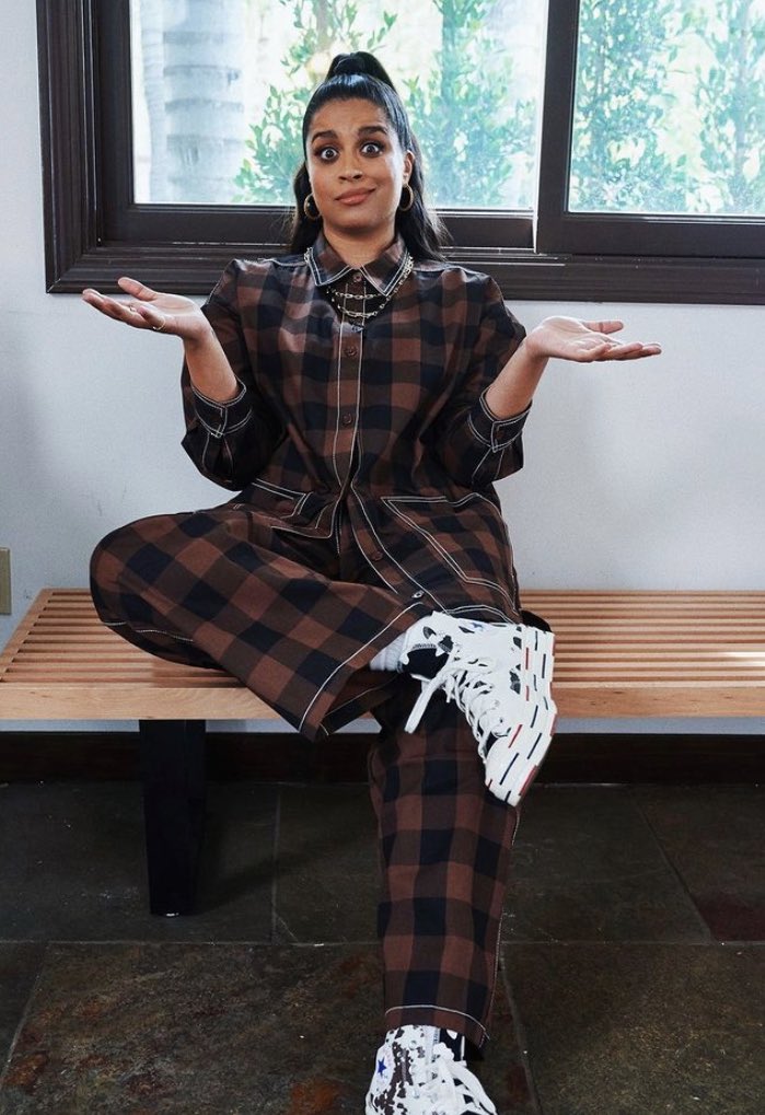 lillyinsuits's tweet photo. Lilly looks amazing in this full brown checkerboard stripe look https://t.co/CcTKLlrFWP