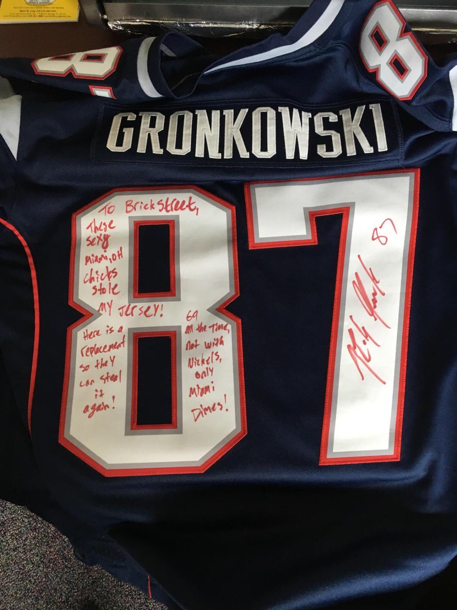 stoolsalesguy's tweet photo. The greatest personalized jersey ever #bestbarbrickst @BrickStOxford @RobGronkowski https://t.co/5bOdKd0g1v