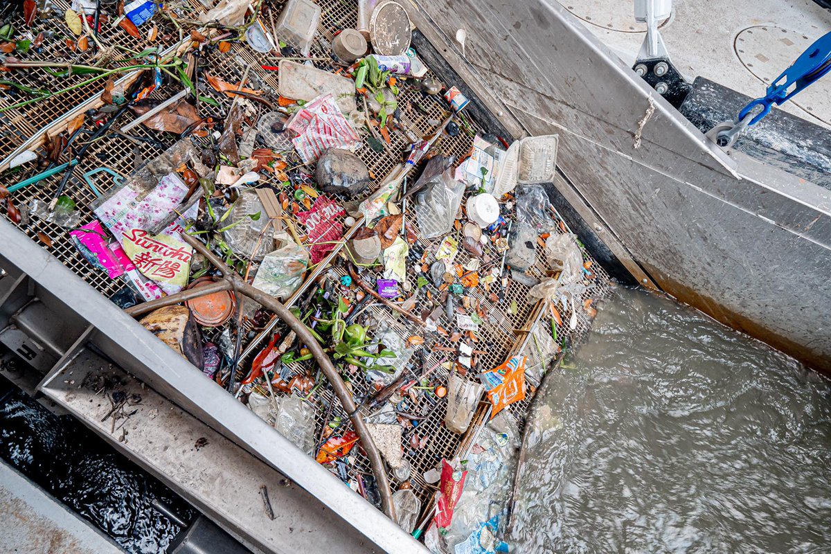 Compare the composition of trash from a river (left) and the GPGP (right). Very different stuff!