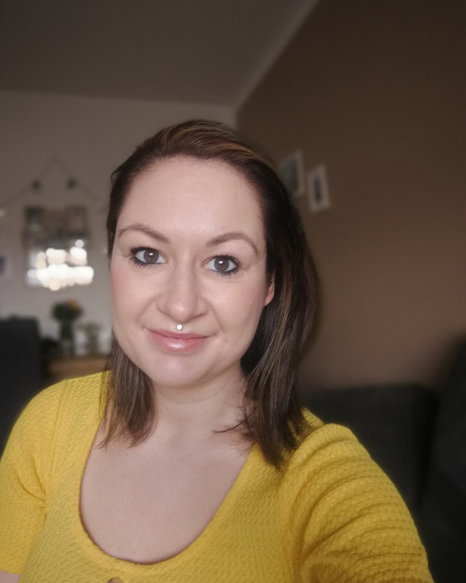JuliaMayArtwork's tweet photo. Ich wünsche euch einen schönen guten Abend ihr Lieben ❤️😁 Die letzten Tage war ich wieder fleißig am Fotografieren. In den nächsten Tagen zeige ich euch weitere Fotos von meinen Shootings #selfie 📷 https://t.co/pKKJ8CFGdj ❤️ https://t.co/yWe92PHsvs