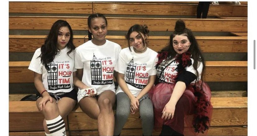 ItsHaelibitch's tweet photo. i love you soo much baybe girl. He took you way to soon. I can’t believe your gone👼🏻🥺 these are my sister for life and way beyond death. I’m convinced I will see you again. My little angel https://t.co/bWEwOa3NKb