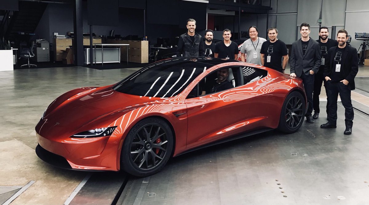 TeslaForThe_Win's tweet photo. Don’t be scared 🙀 Porsche, Mercedes and BMW.......it’s just a little ole’ Tesla!!! 🤣 https://t.co/qKmbnOlP8p