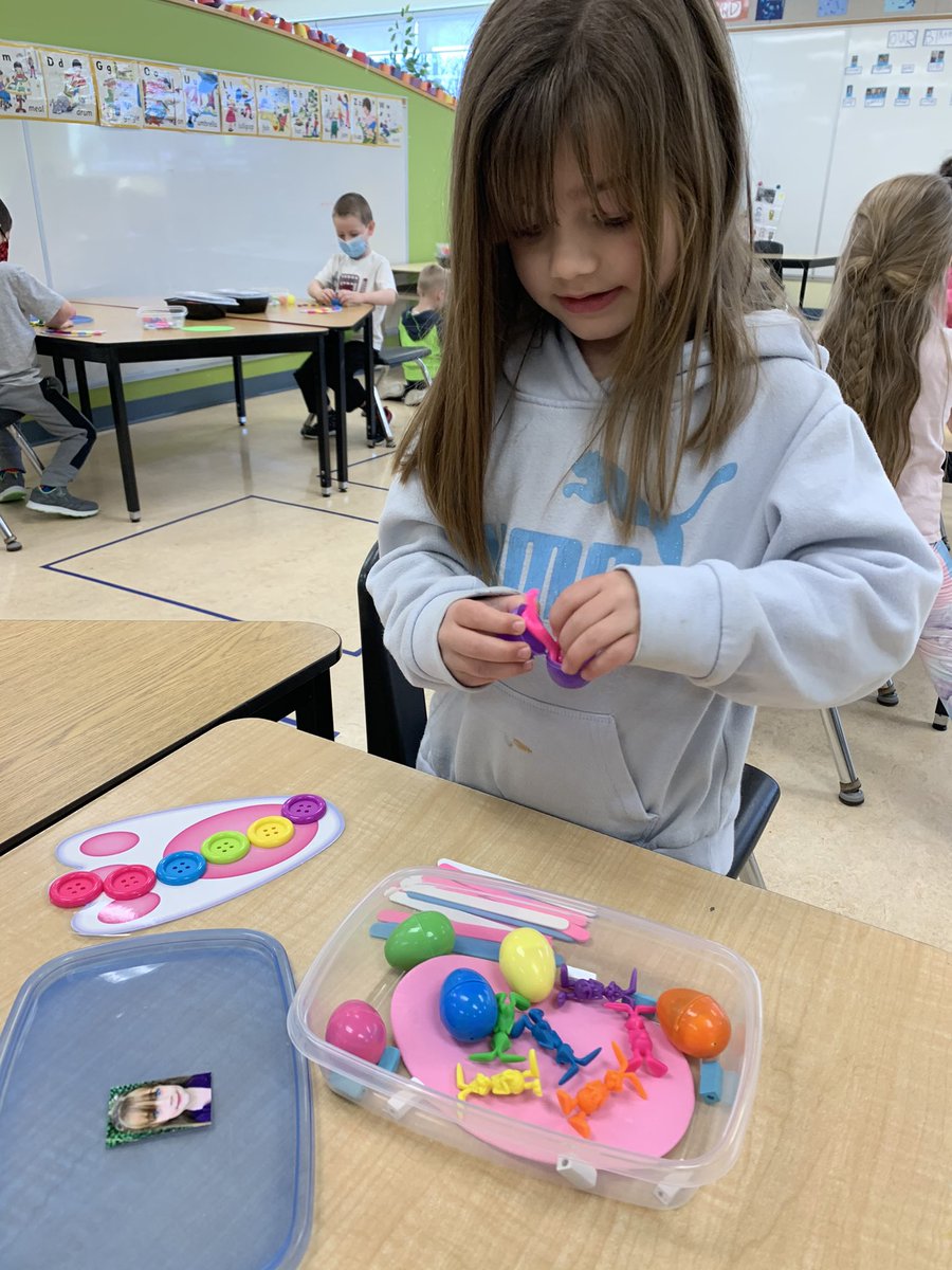 bluecastle24's tweet photo. We were so excited to explore our new Easter math bins! @QEPSKnights https://t.co/S5NWaZmvyJ