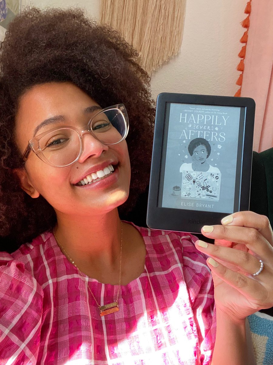 elisembryant's tweet photo. The HAPPILY EVER AFTERS ebook is on sale today for $2.99 across all platforms! Get yourself some swoony, sugary goodness for less than the cost of a cupcake 😘🧁

https://t.co/nlSARaXddd https://t.co/1dI6lwMiLD