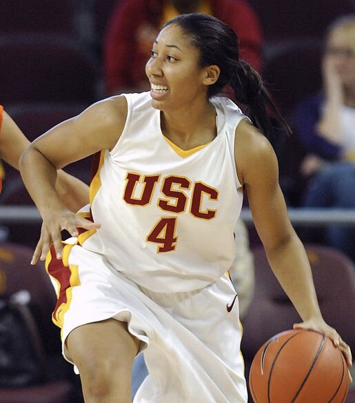 USC_Athletics's tweet photo. Simone Jelks, a @USCWBB alum, recently became the 7th woman and just the 2nd Black woman to referee in the @NBA full-time. #WomensHistoryMonth https://t.co/T4Q6VgzVgD