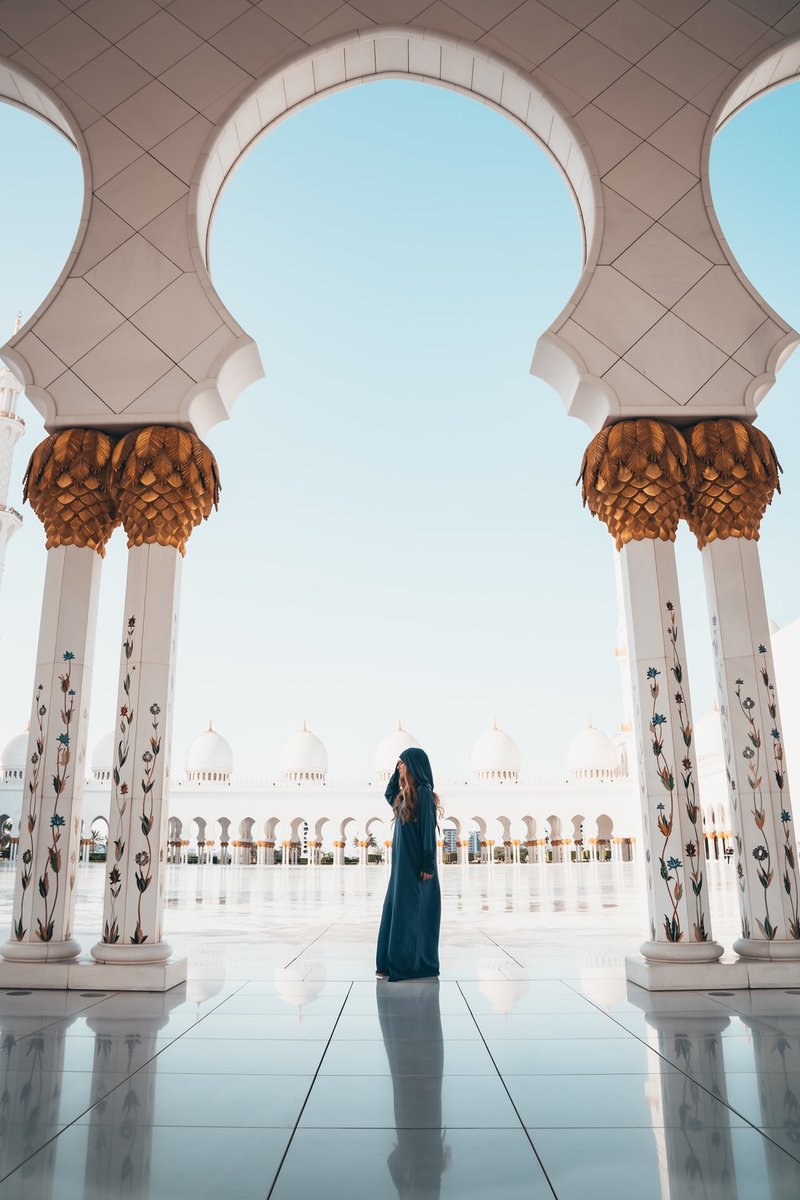 Bucketlist Destination: #AbuDhabi 
Over on the blog we're sharing seven things to know about this destination rich in culture, history, incredible architecture. northsouthtravel.com/blog/bucket-li…

photo: Oliver Sjöström