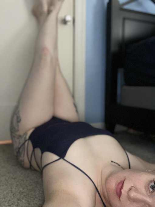 Look of the day! I had so much fun taking these pictures. 😊😊 #outfitoftheday #sexy #boudoirbabes #boudoirinspiration<a href="/tag/sexy"class="tags"><span>#sexy</span></a><a href="/tag/outfitoftheday"class="tags"><span>#outfitoftheday</span></a><a href="/tag/posing"class="tags"><span>#posing</span></a><a href="/tag/feelsexy"class="tags"><span>#feelsexy</span></a><a href="/tag/boudoirphotography"class="tags"><span>#boudoirphotography</span></a>