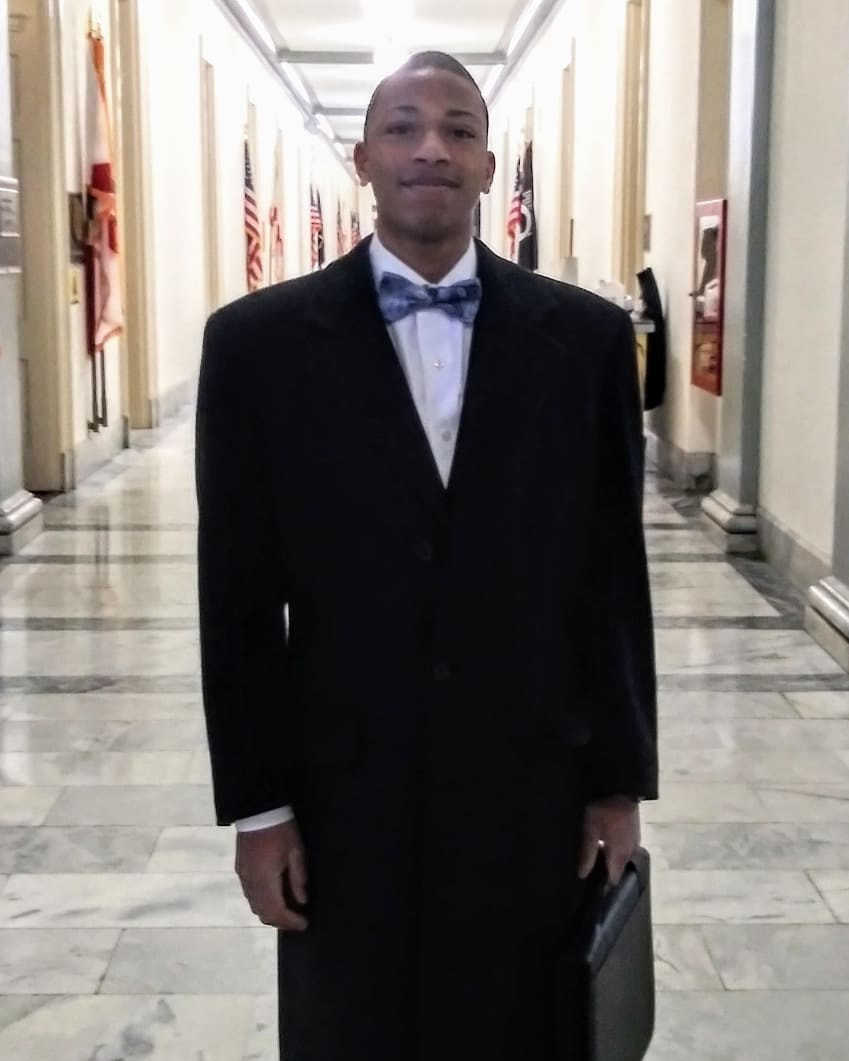 JeromeFosterII's tweet photo. It has been a long journey - from climate striking in front of the White House for 58 weeks - to now working inside of its walls to craft reform.

It's time to get to work! w/ @POTUS @WhiteHouse https://t.co/a6Rwd8OWqj