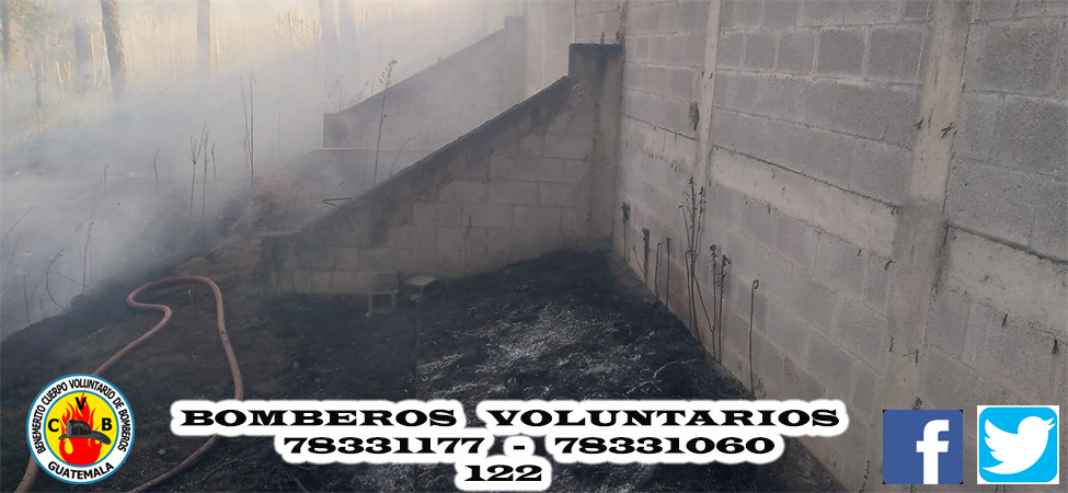 CVBSumpango's tweet photo. Esta tarde @CVBSumpango , con la unidad de respuesta rápida, sofocan incendio forestal, el cual amenazaba las instalaciones de la organización Home International https://t.co/XLLb4HE99r