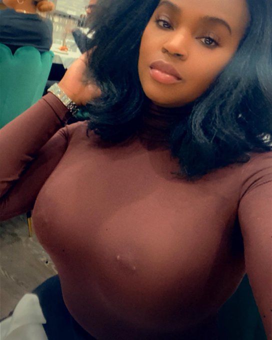 1 pic. Which pic? 1 or 2? https://t.co/fHutYi7OQD https://t.co/dc0Mt9fORl