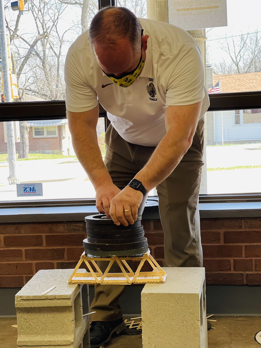 cassierosenix's tweet photo. Bridge testing today...tense &amp; stressful &amp; loud &amp; exciting! 

#TMStrength #turner202strong #STEM #Ksedchat @miss_silverman5 https://t.co/sO0eX3O2bo