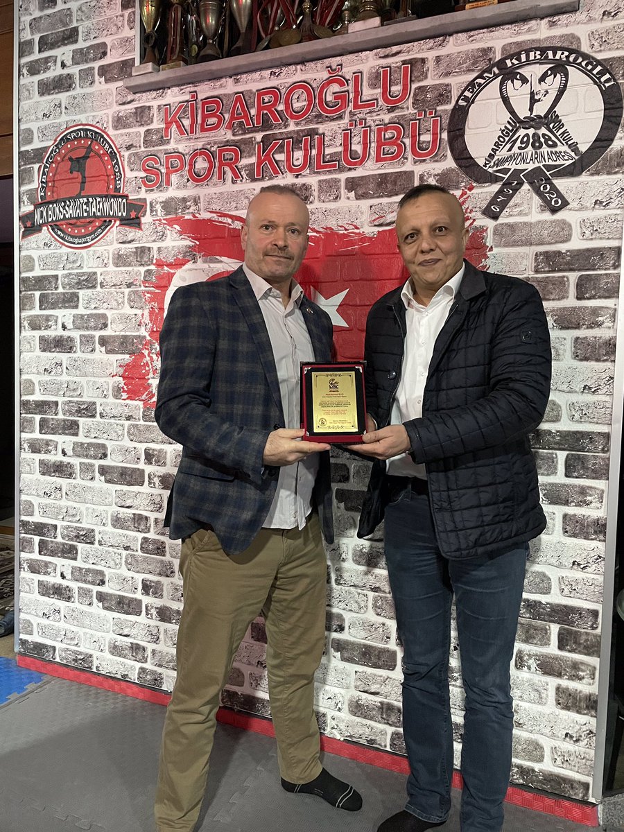 KAFKAS S.Kibaroglu (@kafkaskibaroglu) on Twitter photo 21 kez dünya Şampiyonu olan 6 kez wbc MuayThaı ünvan kemeri alan kıymetli kardeşim Youssef Baughanem ve wbc cares Ambssdor iran wbc Başkanı degerli Başkan Sn Reza Djabbarpoor ve cesur Düşünce Partisi genel başkanı Sn Abdülsamet Elçi bey kulübmzü zyrt ettir@dgskon <a href="/WBCMuaythaiEU/">WBC Muaythai Europe</a> 21 kez dünya Şampiyonu olan 6 kez wbc MuayThaı ünvan kemeri alan kıymetli kardeşim Youssef Baughanem ve wbc cares Ambssdor iran wbc Başkanı degerli Başkan Sn Reza Djabbarpoor ve cesur Düşünce Partisi genel başkanı Sn Abdülsamet Elçi bey kulübmzü zyrt ettir@dgskon <a href="/WBCMuaythaiEU/">WBC Muaythai Europe</a>