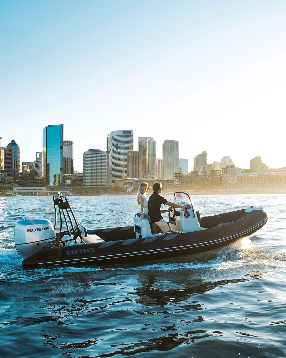 It may be just us, but we wouldn't mind work commutes if we could drive our BRIG instead 🤷‍♂️
 
Which BRIG would you drive to work if you could?

#BRIGUSA
.
.
.
.
#mondayblues #itsmondayagain #rigidinflatableboats #brigglobal #brigboats #boatingfun #boatcommute