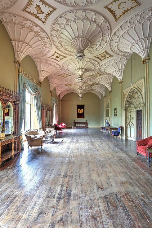ReignedUsIn's tweet photo. Celina Sinden and Jenessa Grant pose here at this hutch in the ballroom of @CharlevilleCast for their #Reign Promo photos. Check out the extraordinary ceiling! 

#BTS #Pilot #greer #aylee https://t.co/tiDmy7VvDI