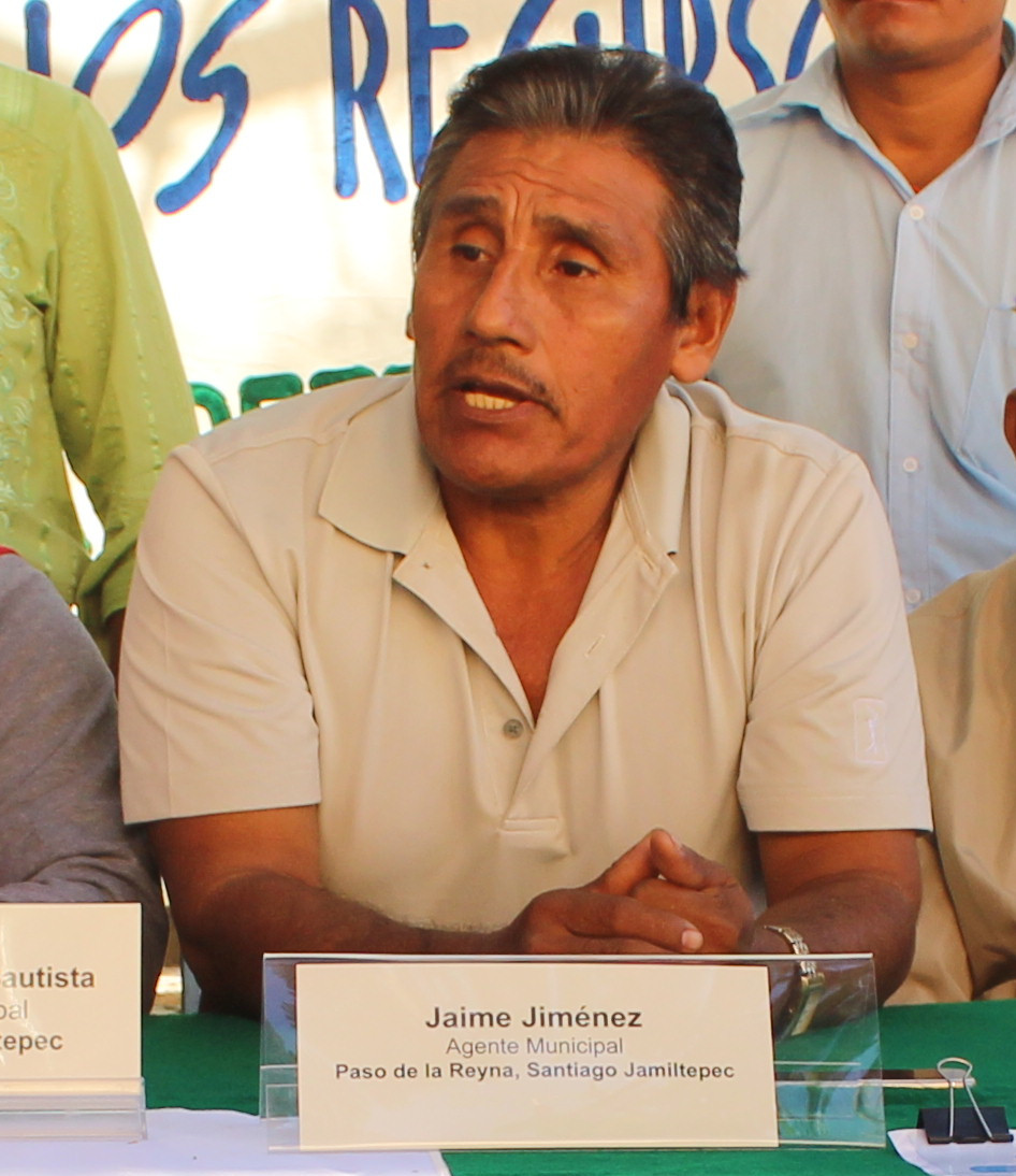 laminuta's tweet photo. La impunidad sigue matando. Jaime Jiménez, el quinto asesinado de Paso de la Reyna en 2021 #Oaxaca
https://t.co/B9DuFeS0gr https://t.co/xyZbCsHKGB