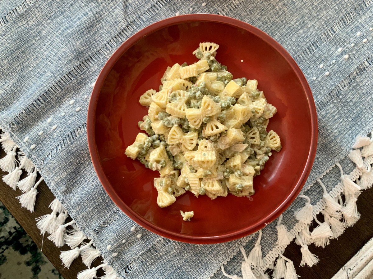 vegpapa's tweet photo. This Italian creamy pasta recipe is a crowd pleaser and a life saver. You whip it up in a few minutes and makes everybody happy! 
https://t.co/k13dTXOW3P 
#veganpasta #veganItalian #vegankids #vegpapa https://t.co/Iu2kdH7rU5