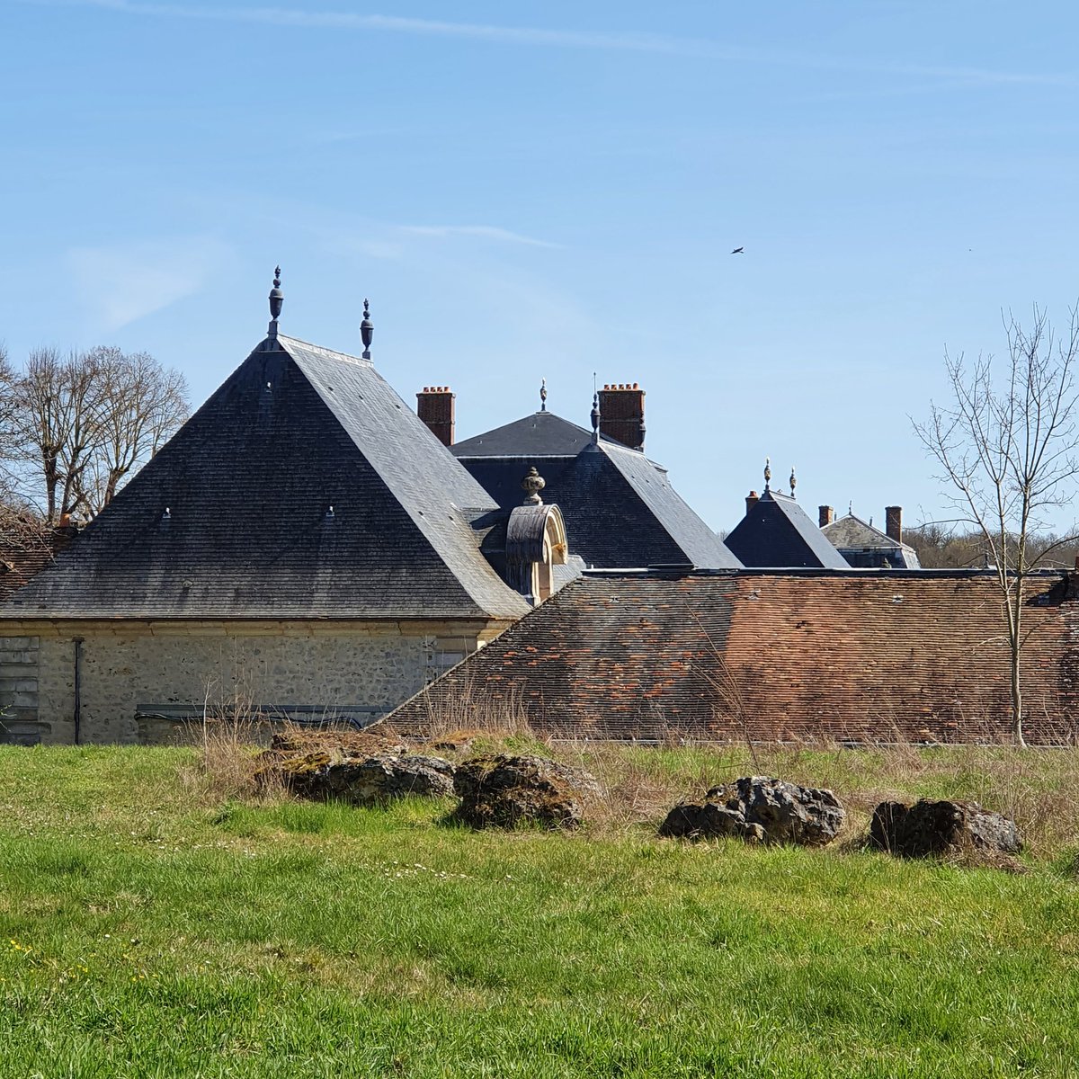 BenedicteGady's tweet photo. Vaux-le-Vicomte. Un moment suspendu hors du monde et du temps.
@ChateauVLV #levau #lenotre #lumiere #architectureauxtroiscrayons https://t.co/y6tP9UoV2h
