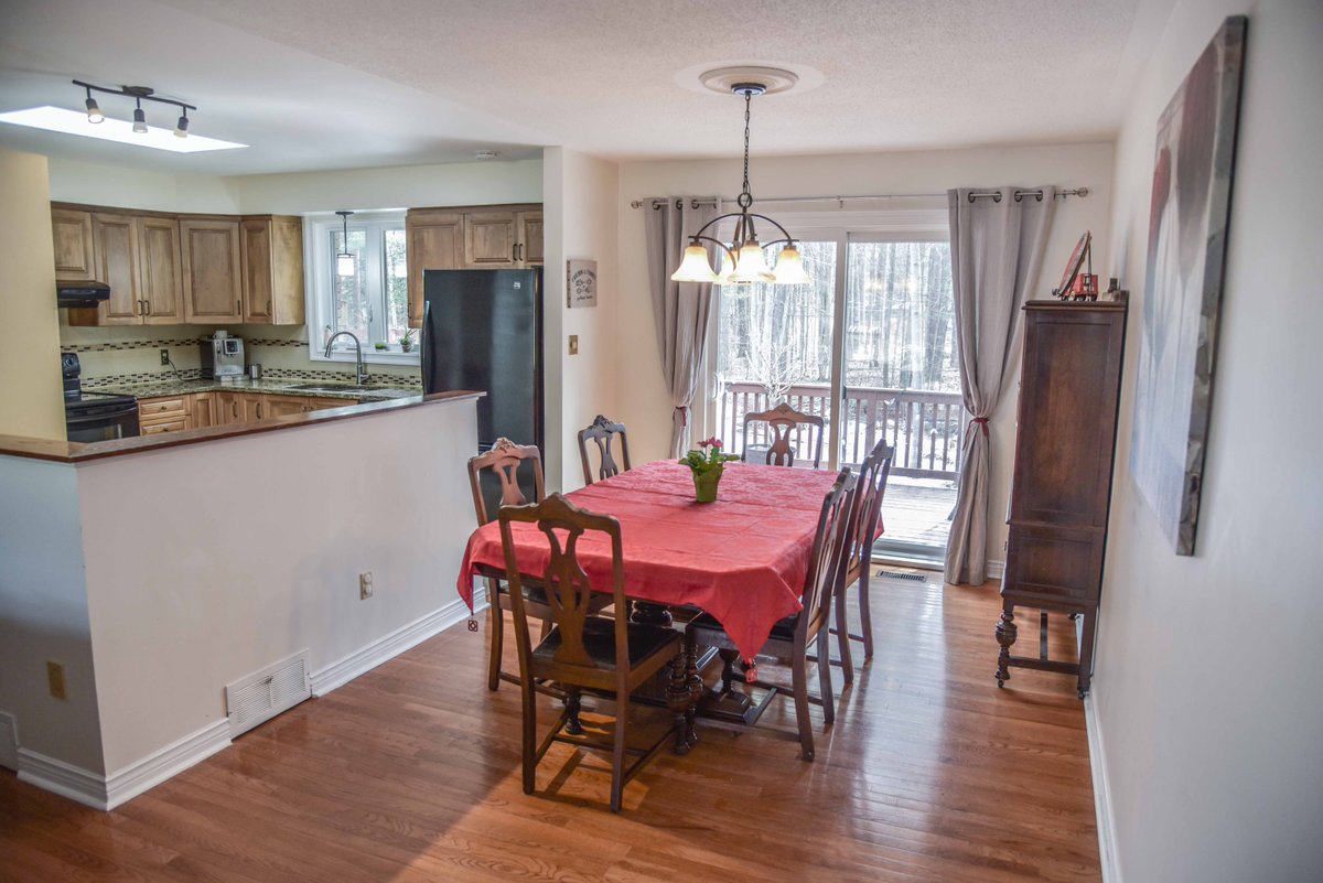 BugMeAnytime's tweet image. 6 Chippewa is my NEW LISTING🔥 Idyllic family home located on a picturesque street in Petawawa.😍  Contact me today for a showing 📲 613-639-8045