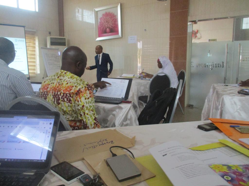 dyvender's tweet photo. C'était avec beaucoup d'enthousiasme que j'ai facilité cet #Atelier de formation sur la Gestion d'entreprise et Accès au Financement au profit des Prestataires des Soins de Santé Privés au Bénin. 
#RenforcementCapacités.  #PV #Training https://t.co/Qywn2UFvrA