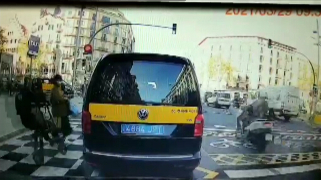 3CatInfo tweet media